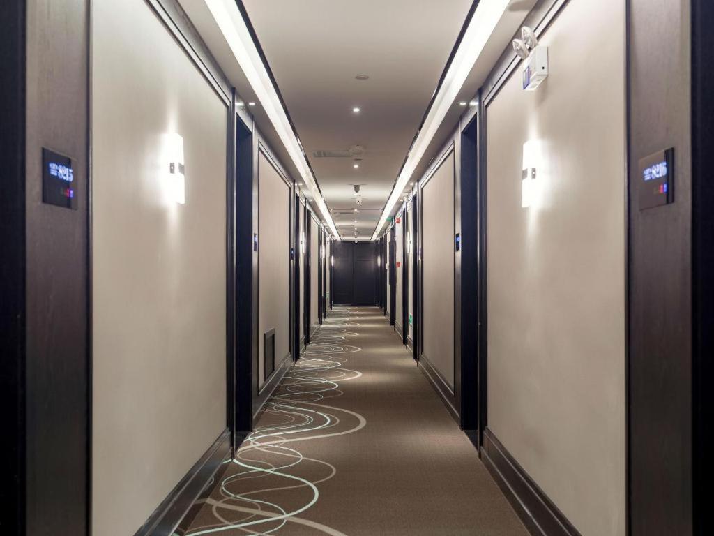 Hotel Xana Hotelle-shanghai Songjiang Sports Center Metro Station
